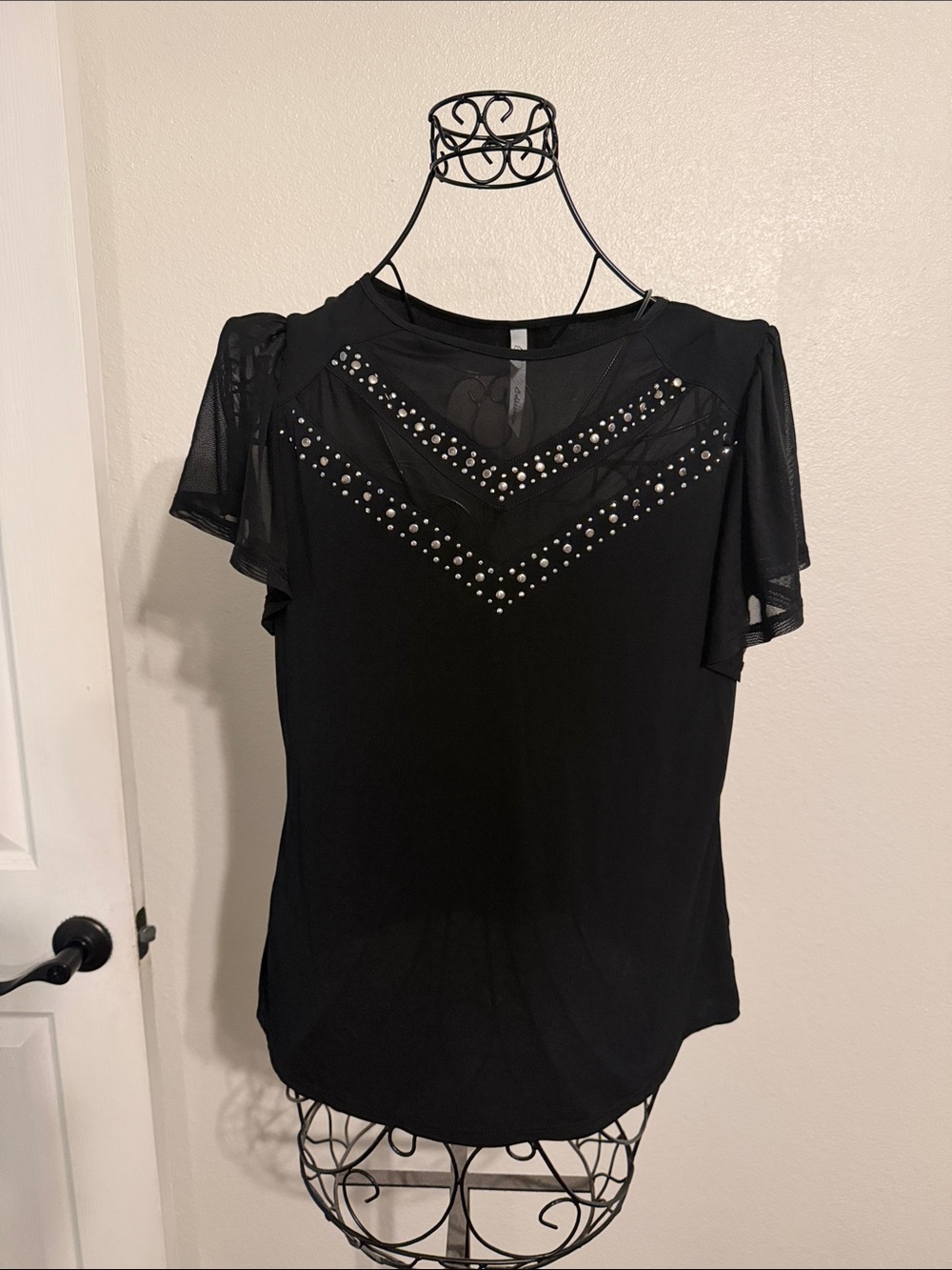 NY Collection Black Short Sleeve Top with Silver Stud V-Detail